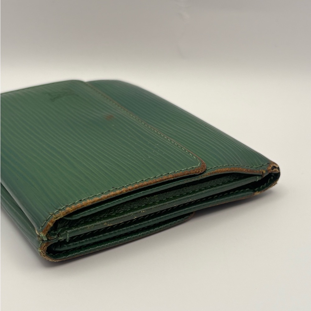 Louis Vuitton Forest Green Epi Leather Wallet - Picture 4 of 10